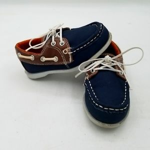 Toddler boys size 7 RW Robert Wayne leather boat shoes.
